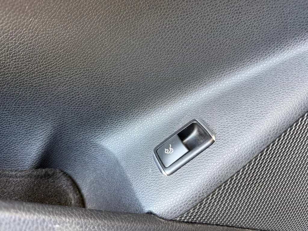 Mercedes-Benz CLA 180 Sitzheizung Tempomat Navi Klima PDC USB 07/2014-photo-18