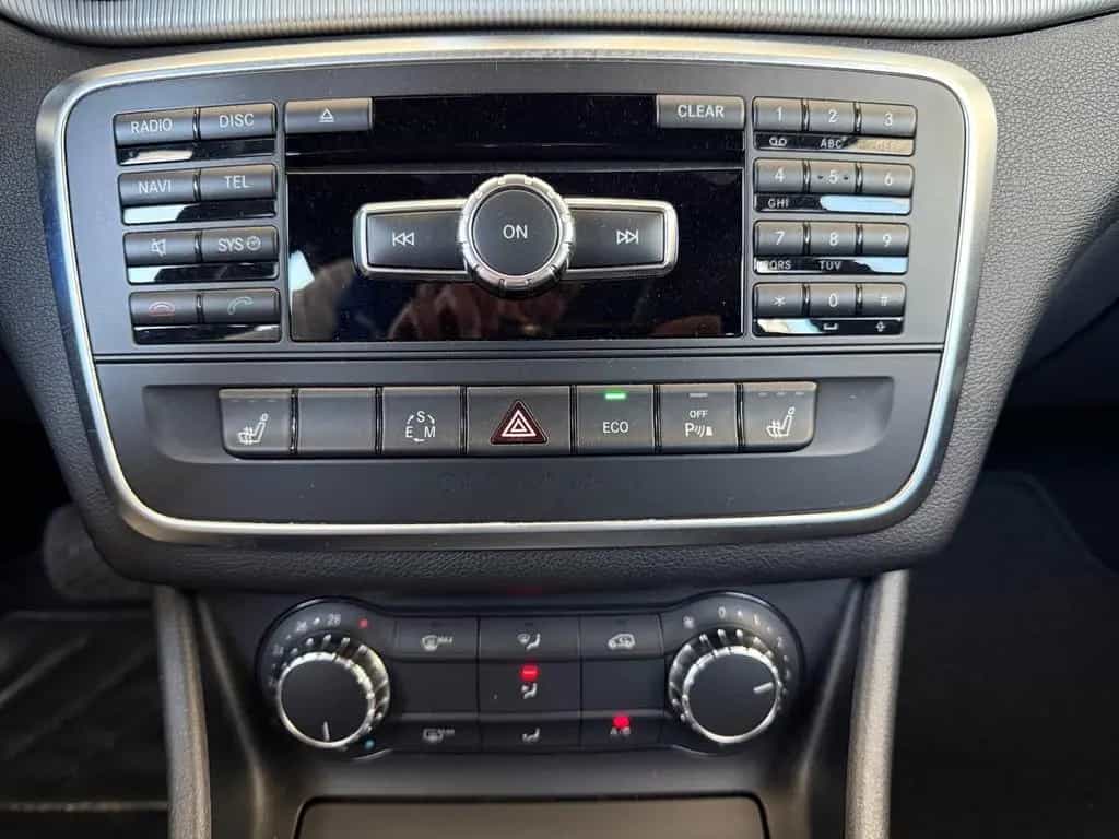 Mercedes-Benz CLA 180 Sitzheizung Tempomat Navi Klima PDC USB 07/2014-photo-25