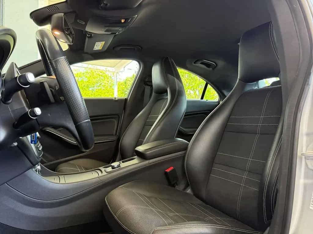 Mercedes-Benz CLA 180 Sitzheizung Tempomat Navi Klima PDC USB 07/2014-photo-29