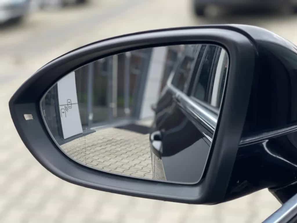 Volkswagen Golf Sportsvan VII Highline DSG Kamera AHK SHZ 05/2014-photo-15