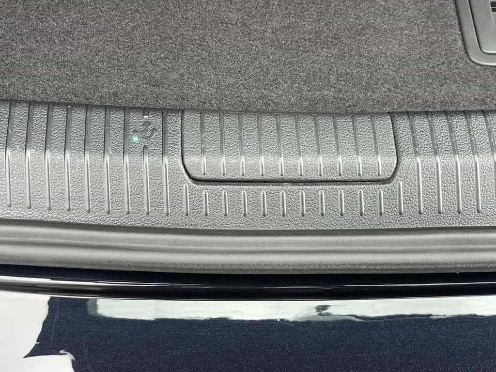 Volkswagen Golf Sportsvan VII Highline DSG Kamera AHK SHZ 05/2014-photo-25