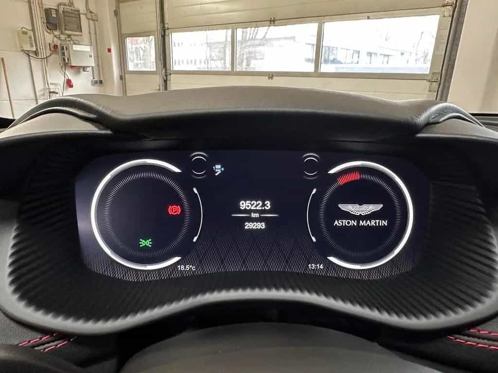 Aston Martin DBX 4.0 V8 05/2021-photo-10
