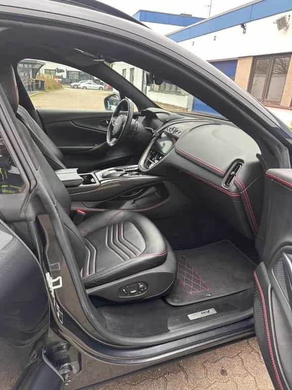 Aston Martin DBX 4.0 V8 05/2021-photo-13