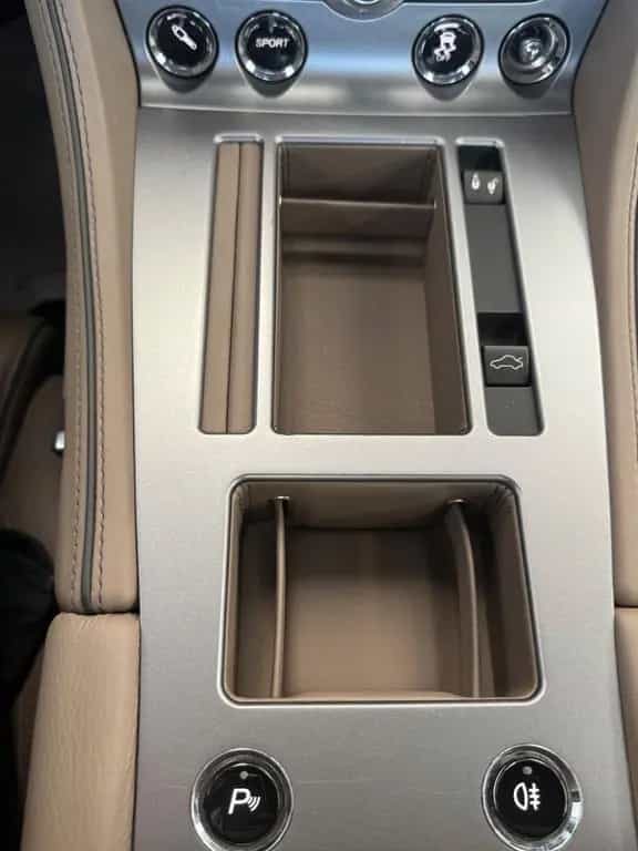 Aston Martin Virage +B&O+TEMP+NAV+EL.SITZE++MEMORY+Historie 03/2016-photo-34