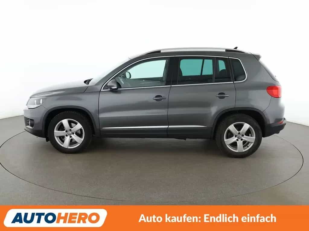 Volkswagen Tiguan 1.4 TSI Sport & Style BlueMotion Tech*NAV 07/2015-photo-2
