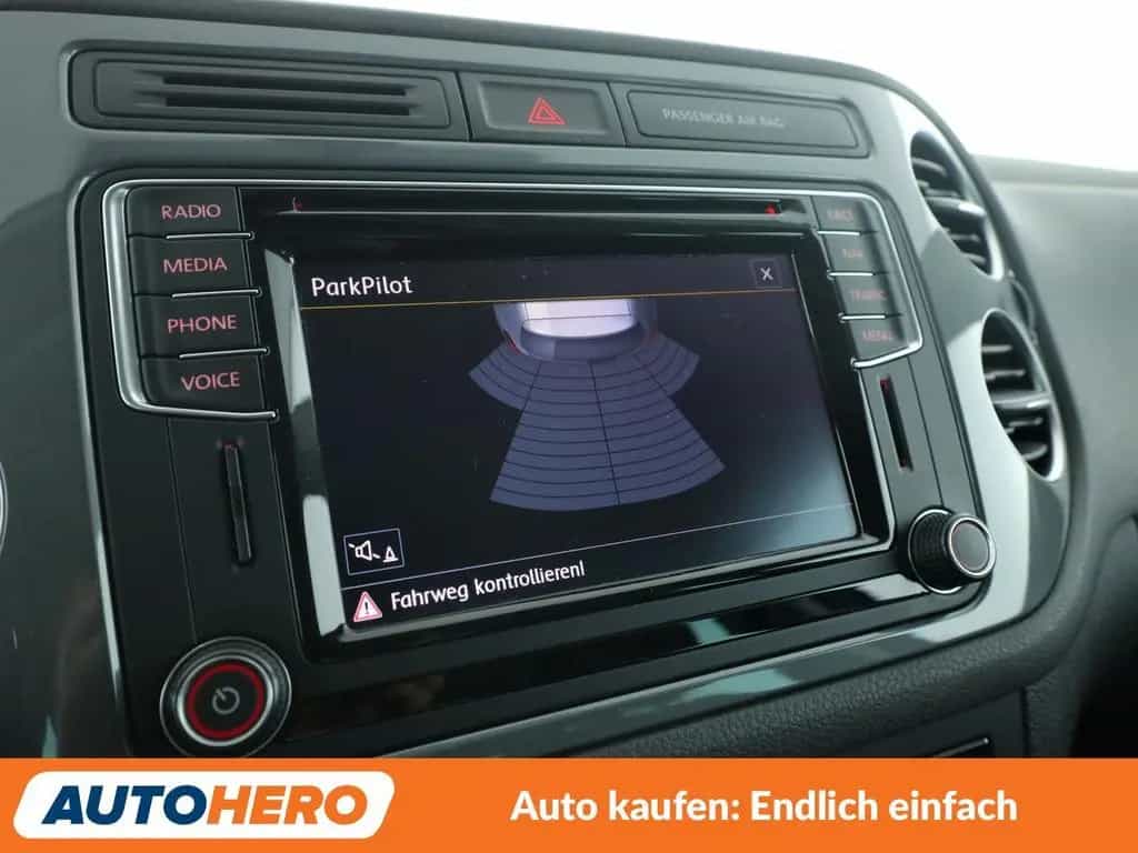 Volkswagen Tiguan 1.4 TSI Sport & Style BlueMotion Tech*NAV 07/2015-photo-21