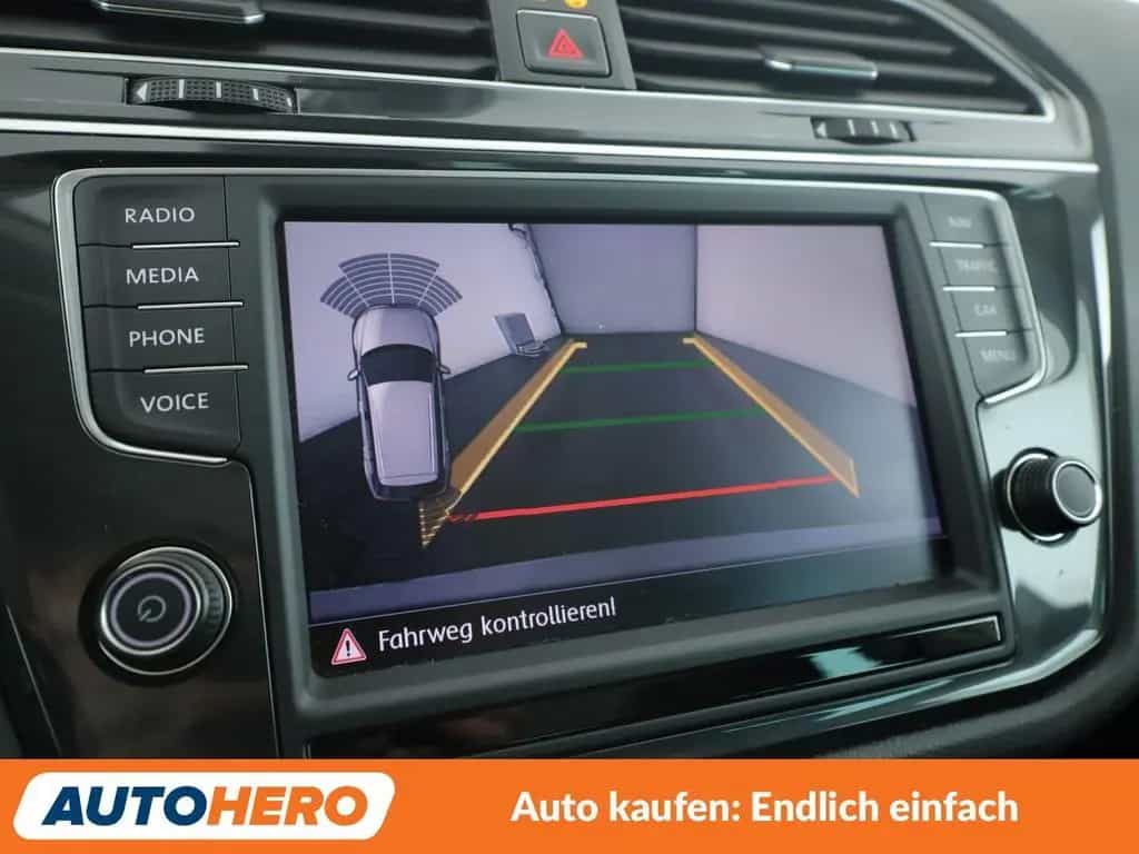Volkswagen Tiguan 1.4 TSI Highline 4Motion BMT Aut.*NAVI* 03/2017-photo-21