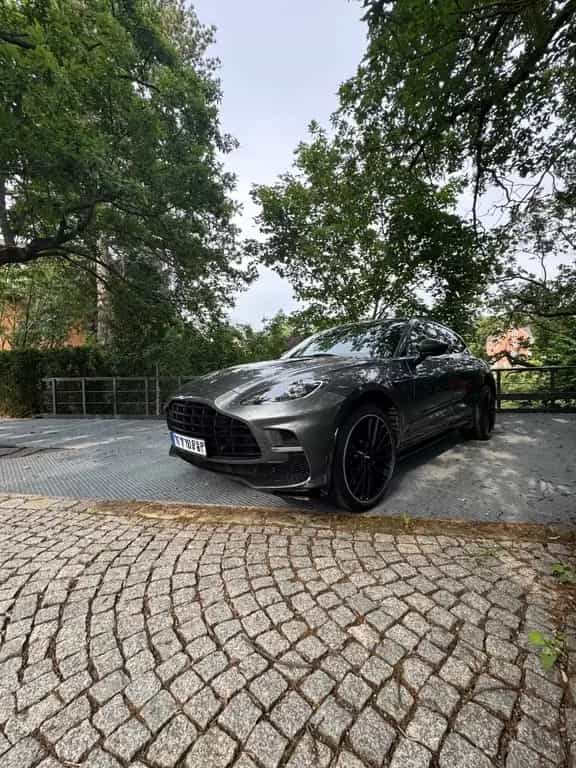 Aston Martin DBX 707 | LP. 310.000 | B&O | Mwst. 09/2023-photo-1