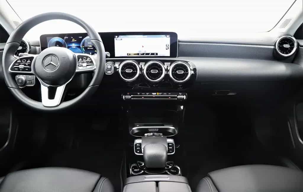 Mercedes-Benz A 220 2.0 190PS Progressive 7G-DCT Widescreen 12/2018-photo-10