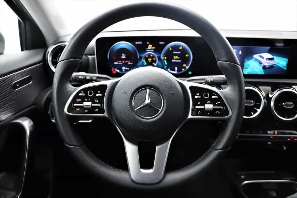 Mercedes-Benz A 220 2.0 190PS Progressive 7G-DCT Widescreen 12/2018-photo-11