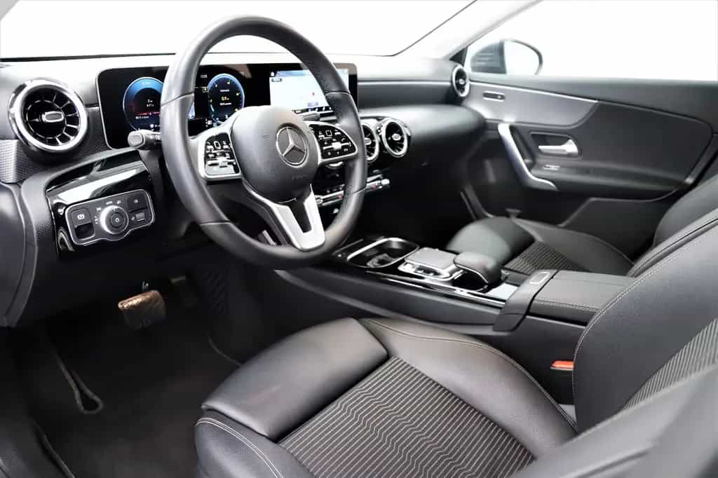 Mercedes-Benz A 220 2.0 190PS Progressive 7G-DCT Widescreen 12/2018-photo-27