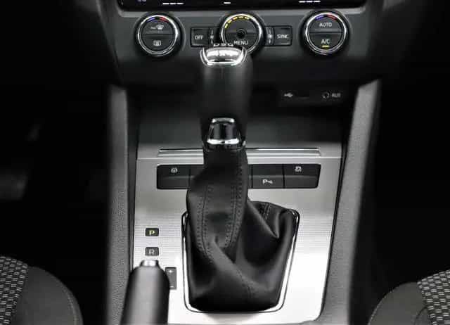Skoda Octavia 1.8TSI 179PS DSG Ambition 4x4 Navi 1Hand 08/2016-photo-16