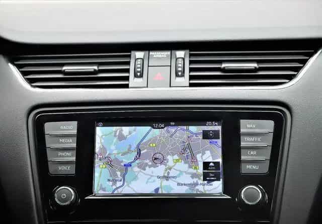 Skoda Octavia 1.8TSI 179PS DSG Ambition 4x4 Navi 1Hand 08/2016-photo-20