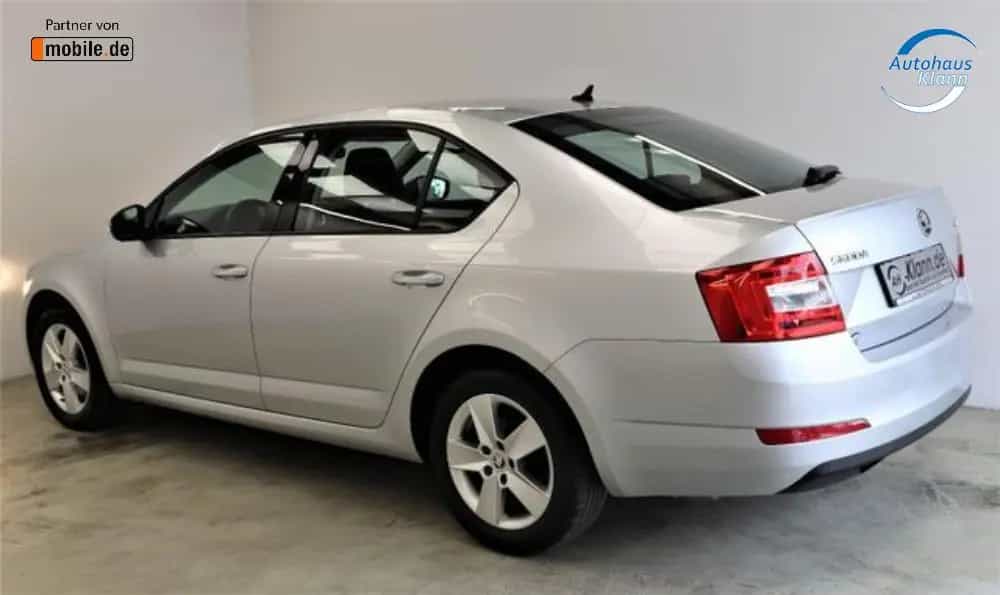 Skoda Octavia 1.8TSI 179PS DSG Ambition 4x4 Navi 1Hand 08/2016-photo-4