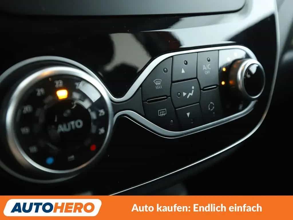 Renault Captur 1.2 TCe Energy Intens Aut. *NAVI*LED*TEMP 07/2017-photo-22