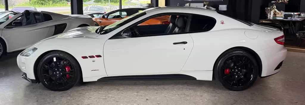 Maserati Granturismo 4.7 V8 MC SPORT LINE++UNFALLFREI++ 07/2010-photo-10