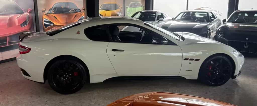 Maserati Granturismo 4.7 V8 MC SPORT LINE++UNFALLFREI++ 07/2010-photo-21