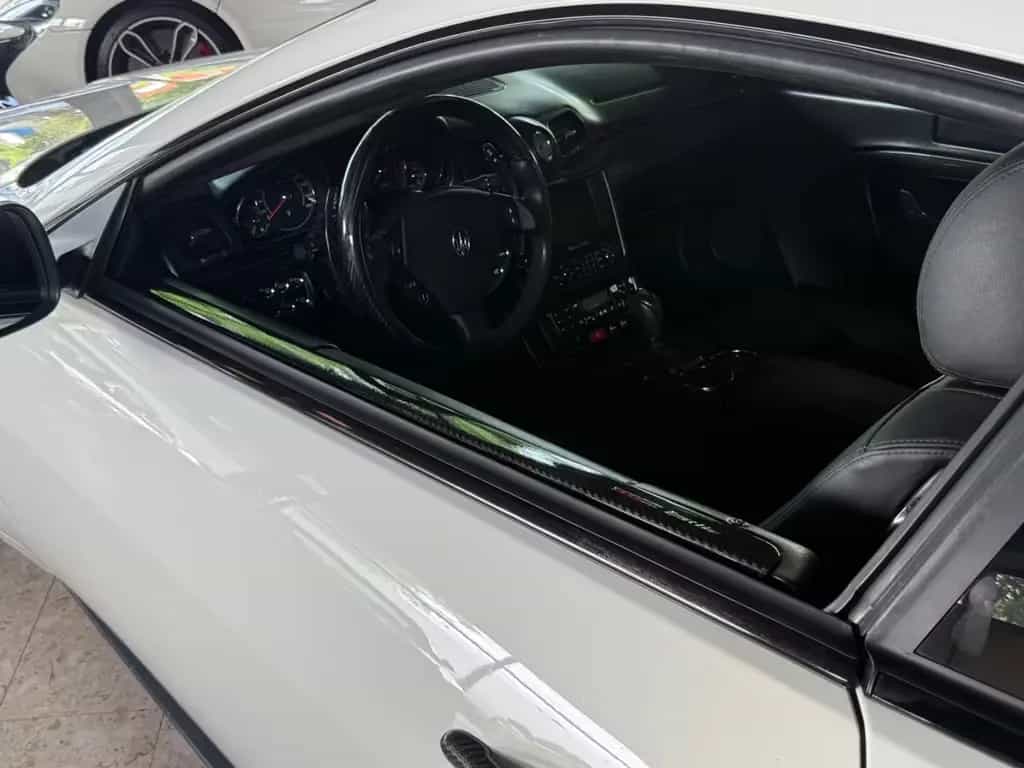 Maserati Granturismo 4.7 V8 MC SPORT LINE++UNFALLFREI++ 07/2010-photo-22
