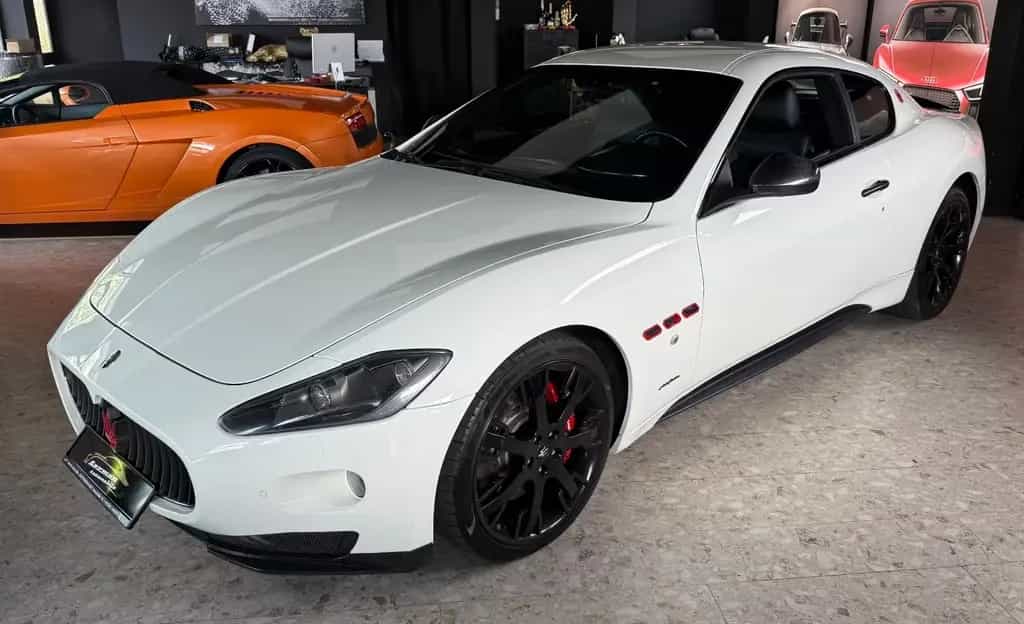 Maserati Granturismo 4.7 V8 MC SPORT LINE++UNFALLFREI++ 07/2010-photo-7