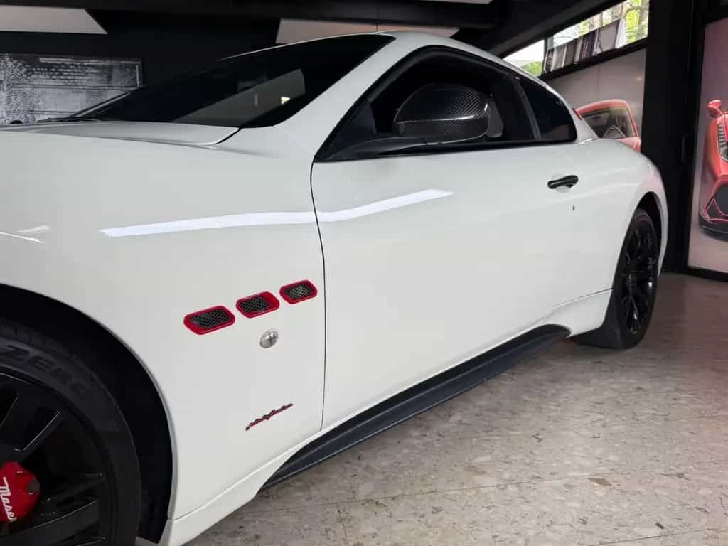 Maserati Granturismo 4.7 V8 MC SPORT LINE++UNFALLFREI++ 07/2010-photo-9