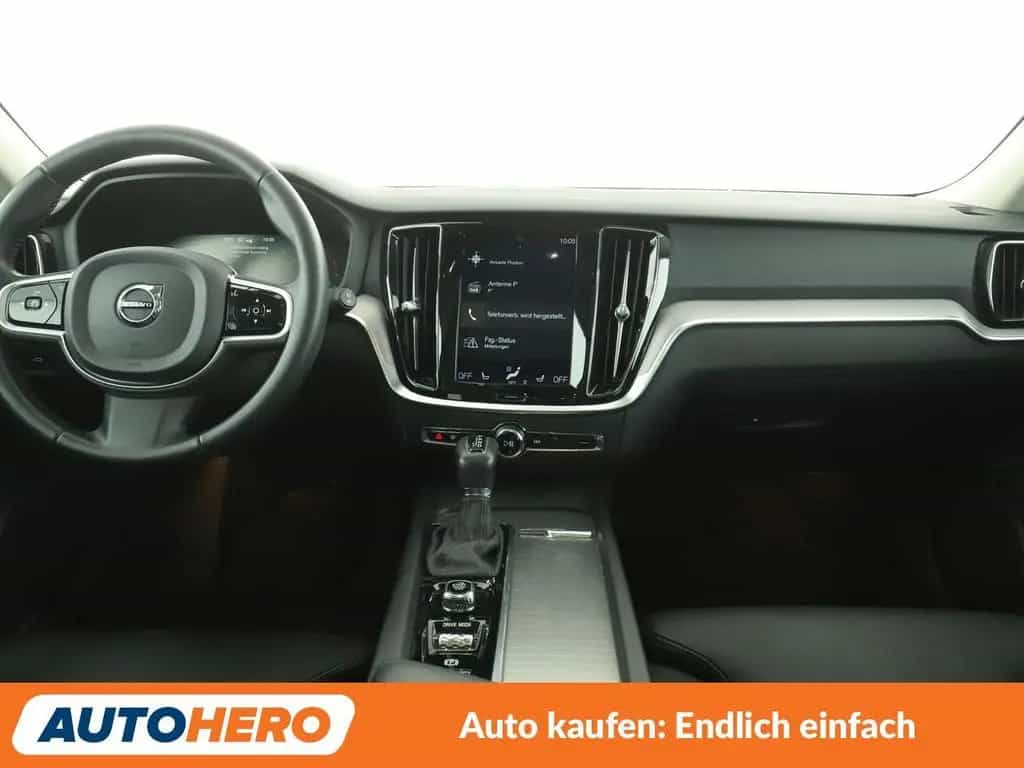 Volvo V60 2.0 D3 Inscription Aut.*NAVI*LED*TEMPO*CAM* 11/2019-photo-11