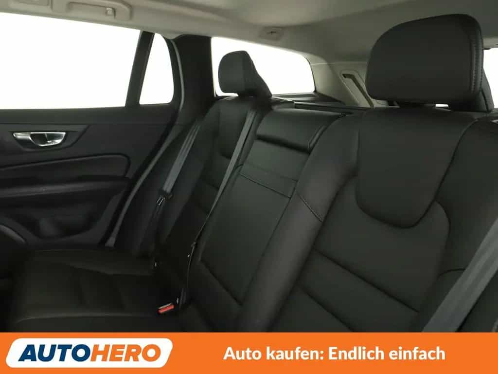 Volvo V60 2.0 D3 Inscription Aut.*NAVI*LED*TEMPO*CAM* 11/2019-photo-13