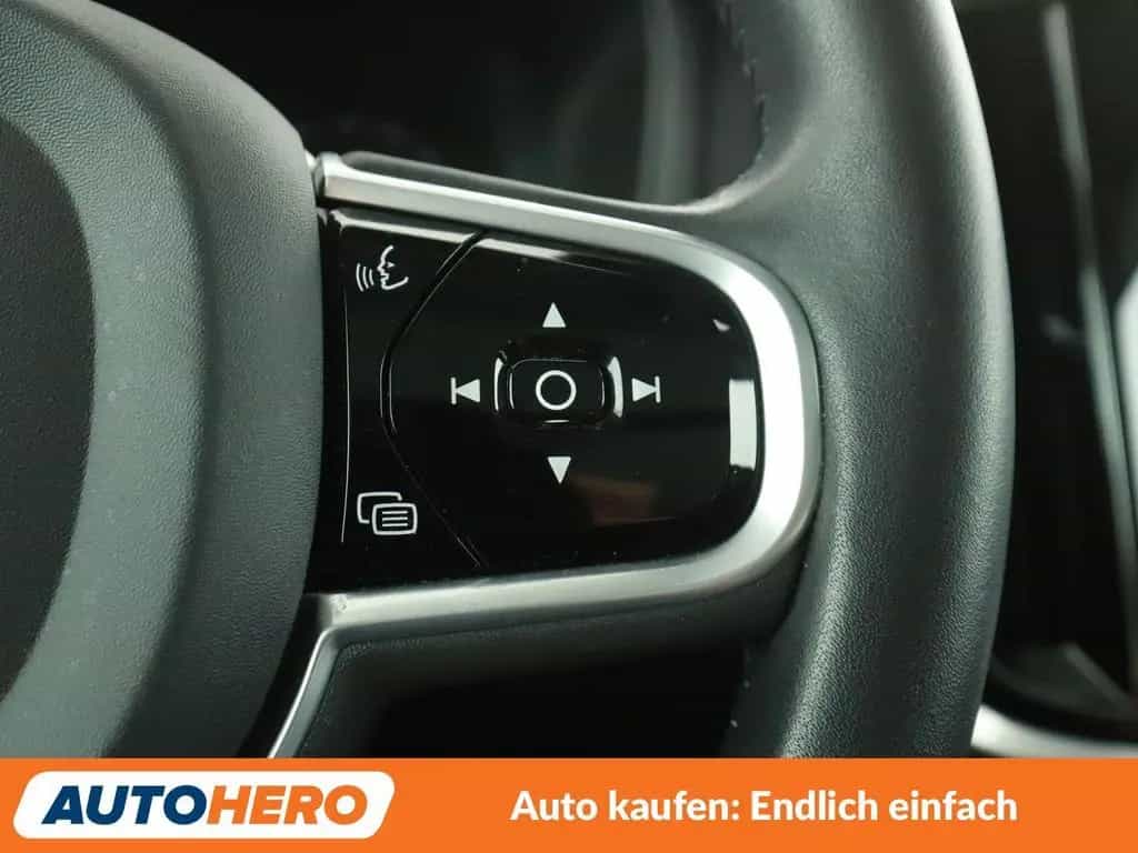 Volvo V60 2.0 D3 Inscription Aut.*NAVI*LED*TEMPO*CAM* 11/2019-photo-26