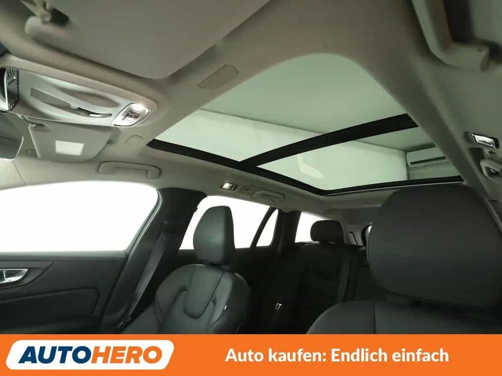 Volvo V60 2.0 D3 Inscription Aut.*NAVI*LED*TEMPO*CAM* 11/2019-photo-30