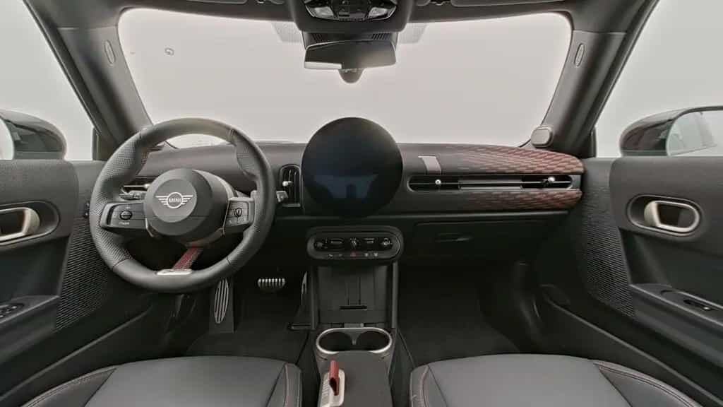MINI John Cooper Works 03/2025-photo-11