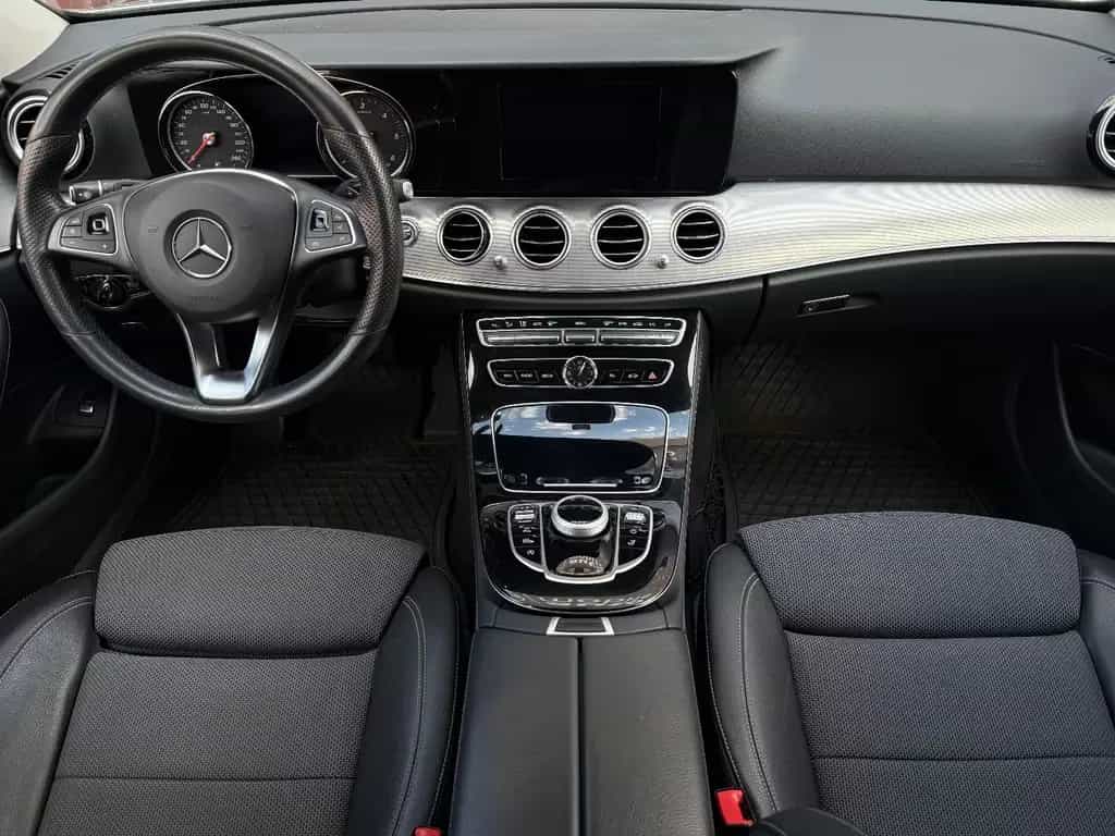 Mercedes-Benz E 220 d T, LED, Leder, Kamera, Service neu 12/2017-photo-22