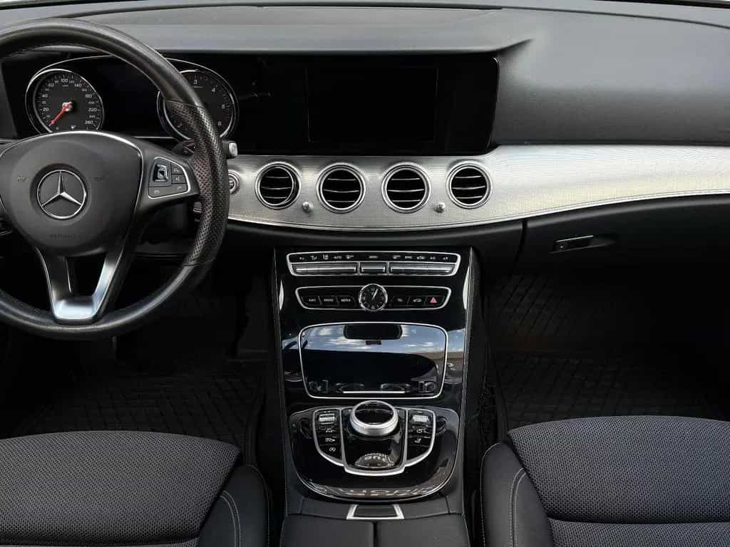 Mercedes-Benz E 220 d T, LED, Leder, Kamera, Service neu 12/2017-photo-26