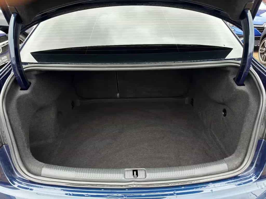 Audi A3 Limousine 1.4, DSG, Sport, Xenon, Reifen neu 03/2017-photo-10