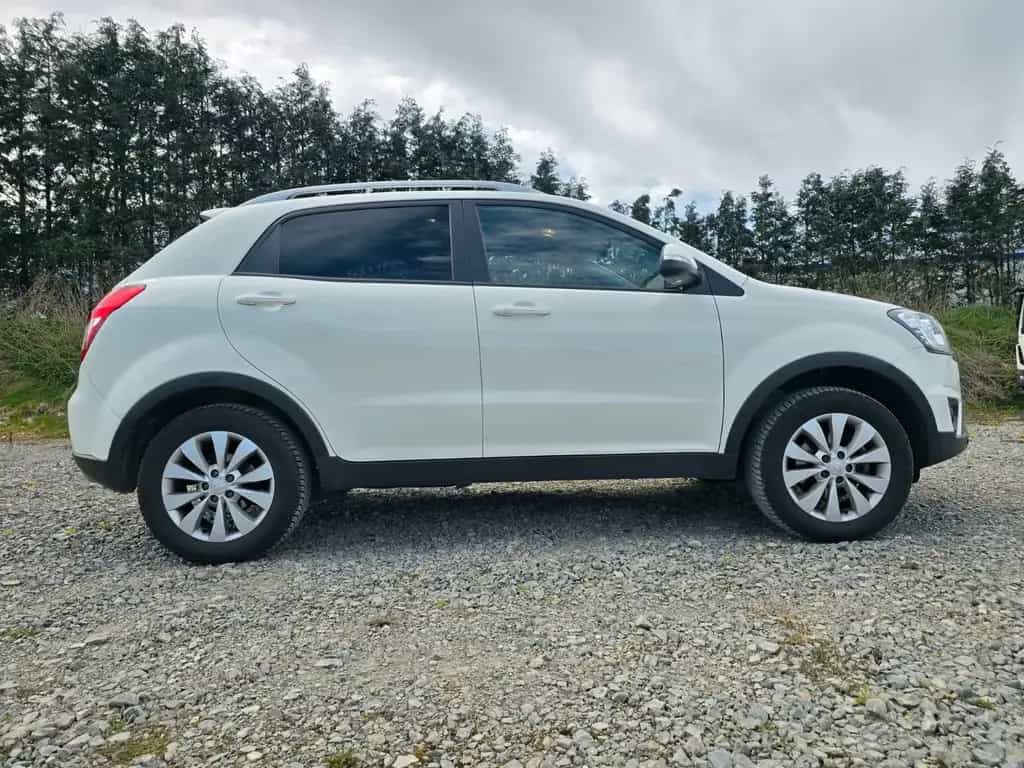 Ssangyong Korando 2.0 e-XGi 200 Crystal 2WD 01/2017-photo-11