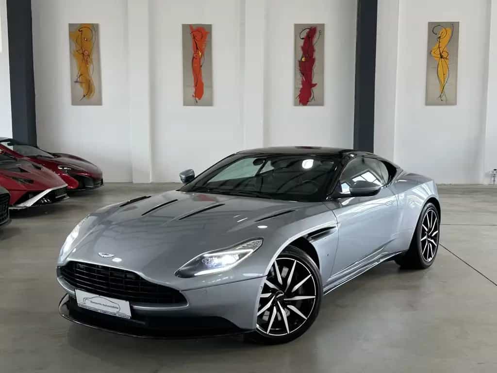 Aston Martin DB11 V 12/1.Hd/SpecialColor/BlackPack/ 10/2018-photo-0