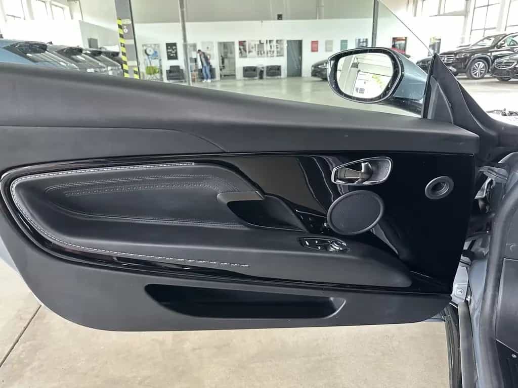 Aston Martin DB11 V 12/1.Hd/SpecialColor/BlackPack/ 10/2018-photo-10