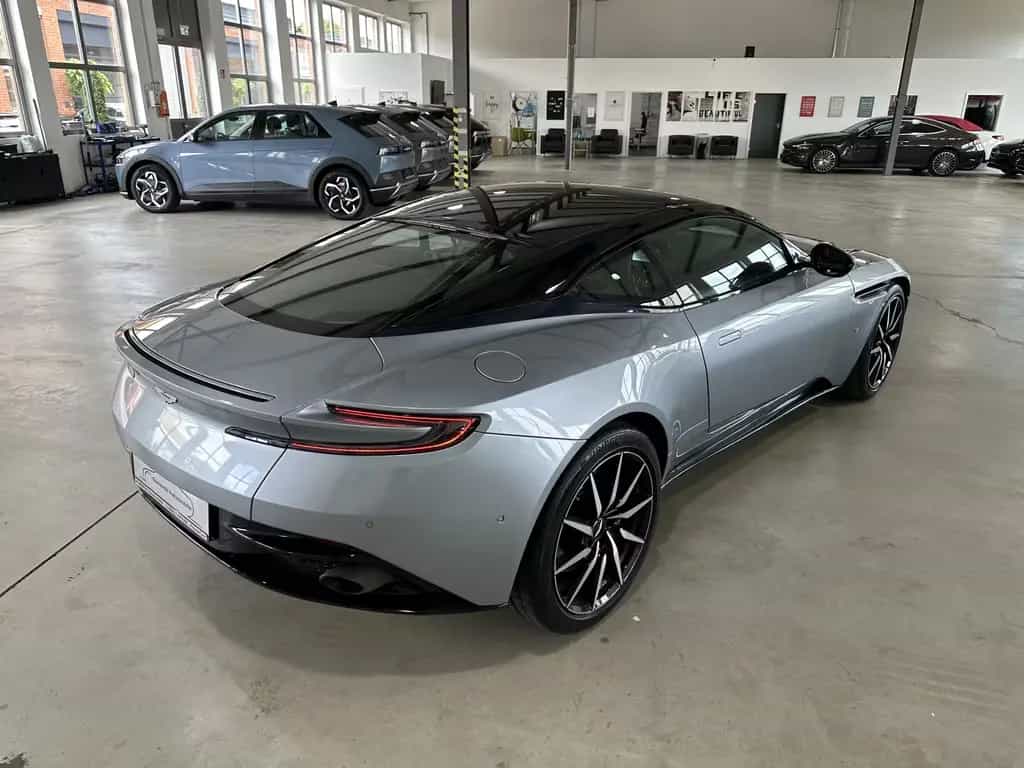 Aston Martin DB11 V 12/1.Hd/SpecialColor/BlackPack/ 10/2018-photo-5