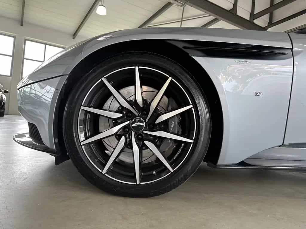 Aston Martin DB11 V 12/1.Hd/SpecialColor/BlackPack/ 10/2018-photo-9