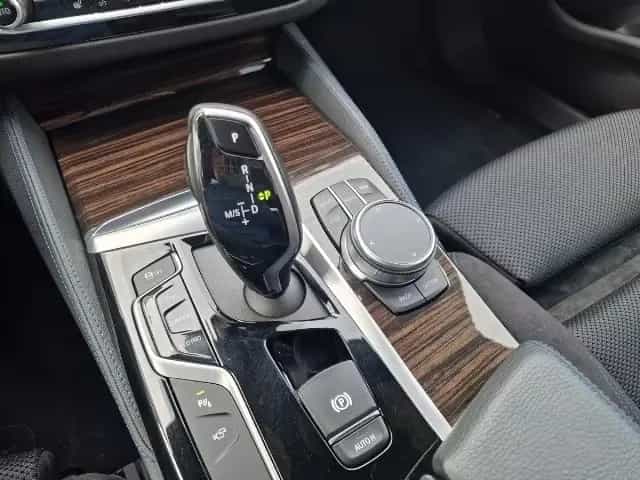 BMW 540 i xDrive*M-Sport*HUD*Live Cockpit*360° Cam 12/2019-photo-28