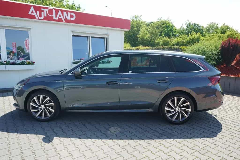 Skoda Octavia Combi 1.5 TSI e-TEC DSG LED Navi SHZ ACC 11/2021-photo-2