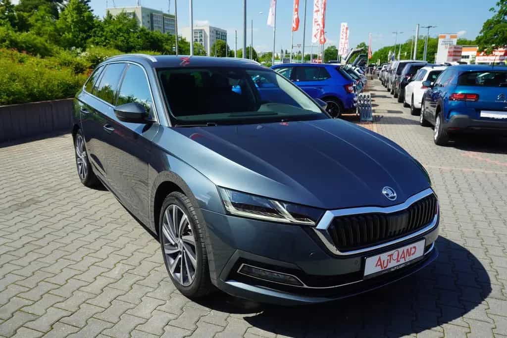 Skoda Octavia Combi 1.5 TSI e-TEC DSG LED Navi SHZ ACC 11/2021-photo-7