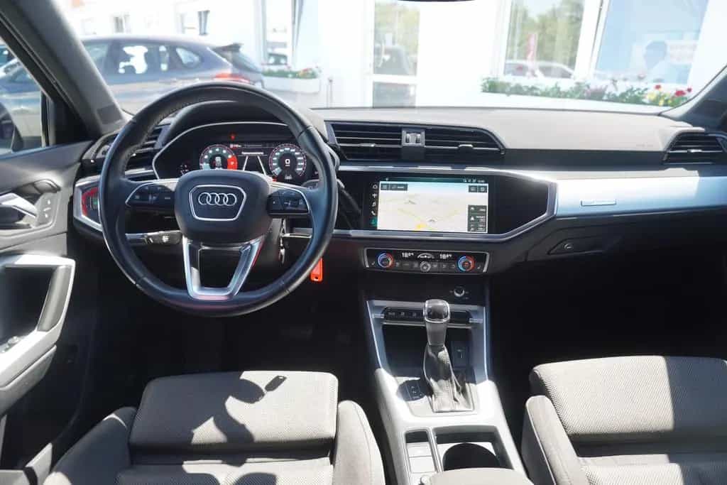 Audi Q3 35 1.5 TFSI LED Navi ACC AHK el. Heckklappe 04/2019-photo-16