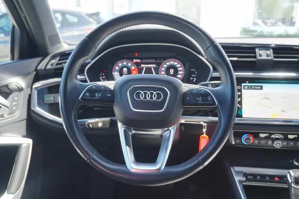 Audi Q3 35 1.5 TFSI LED Navi ACC AHK el. Heckklappe 04/2019-photo-17
