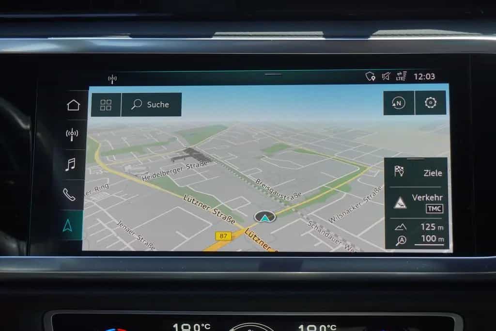 Audi Q3 35 1.5 TFSI LED Navi ACC AHK el. Heckklappe 04/2019-photo-18