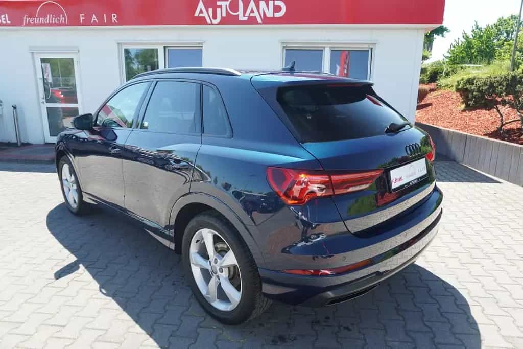 Audi Q3 35 1.5 TFSI LED Navi ACC AHK el. Heckklappe 04/2019-photo-3