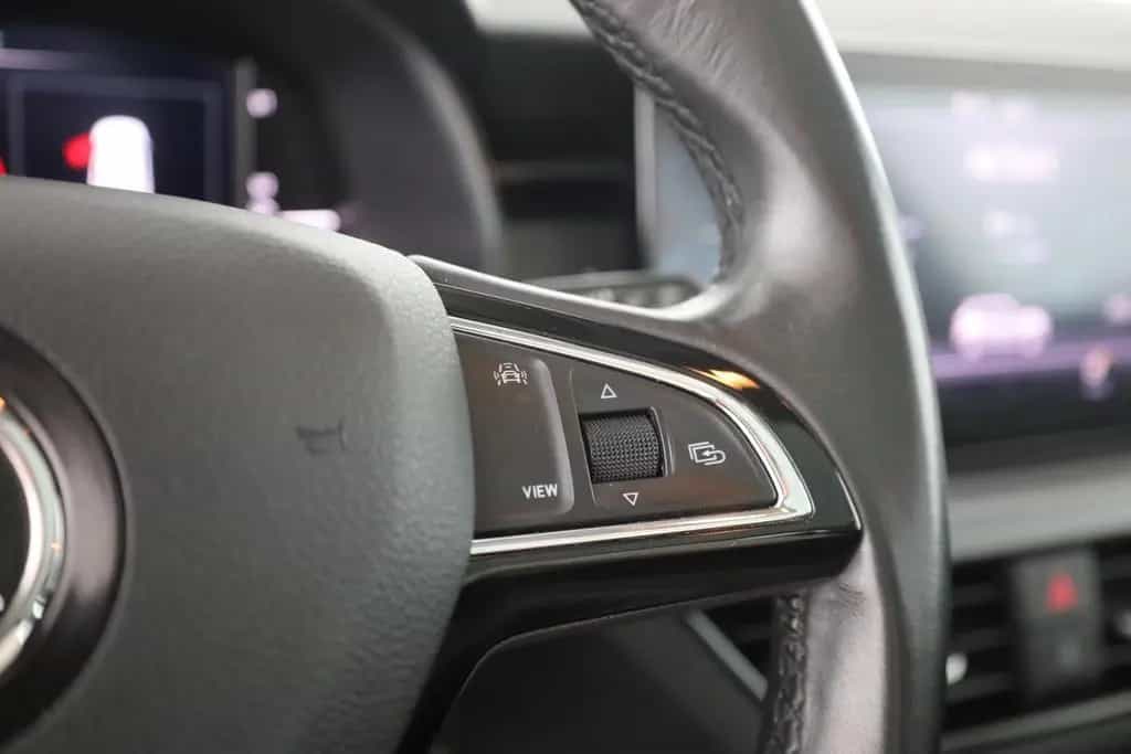 Skoda Kamiq 1.5 TSI Ambition LED Virtual Cockpit AHK 02/2020-photo-16