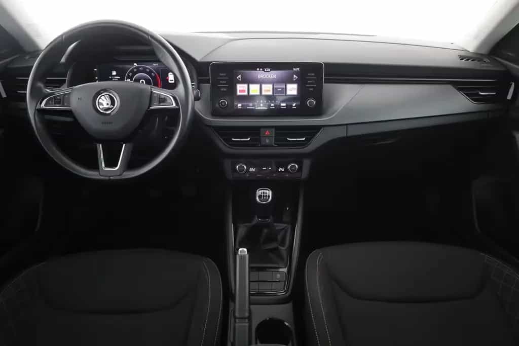 Skoda Kamiq 1.5 TSI Ambition LED Virtual Cockpit AHK 02/2020-photo-8