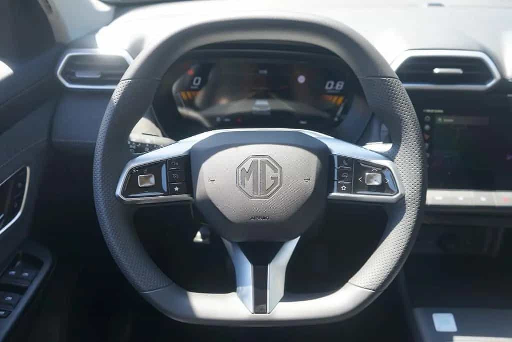 MG ZS 1.5 VTi-Tech Standard Navi Kamera 01/2026-photo-12