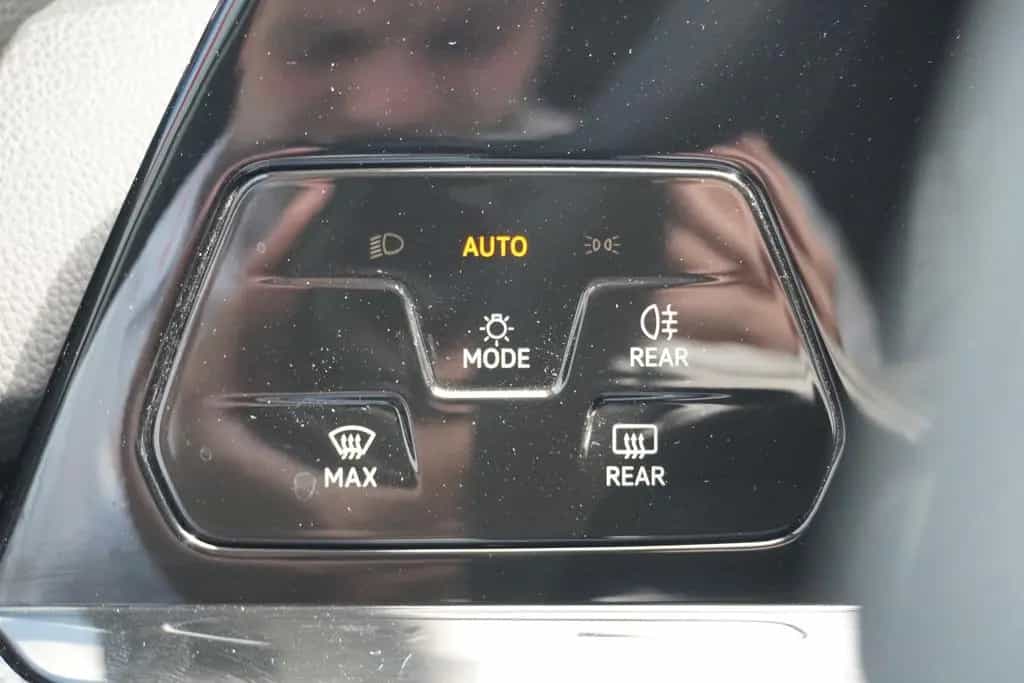 Volkswagen Golf VIII 1.5 16V TSI United LED Standheizung 11/2020-photo-24