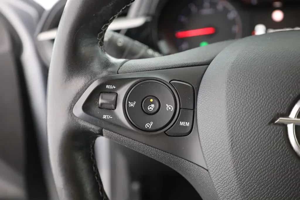 Opel Corsa F 1.2 Turbo LED IntelliLink Sitzheizung 10/2020-photo-14