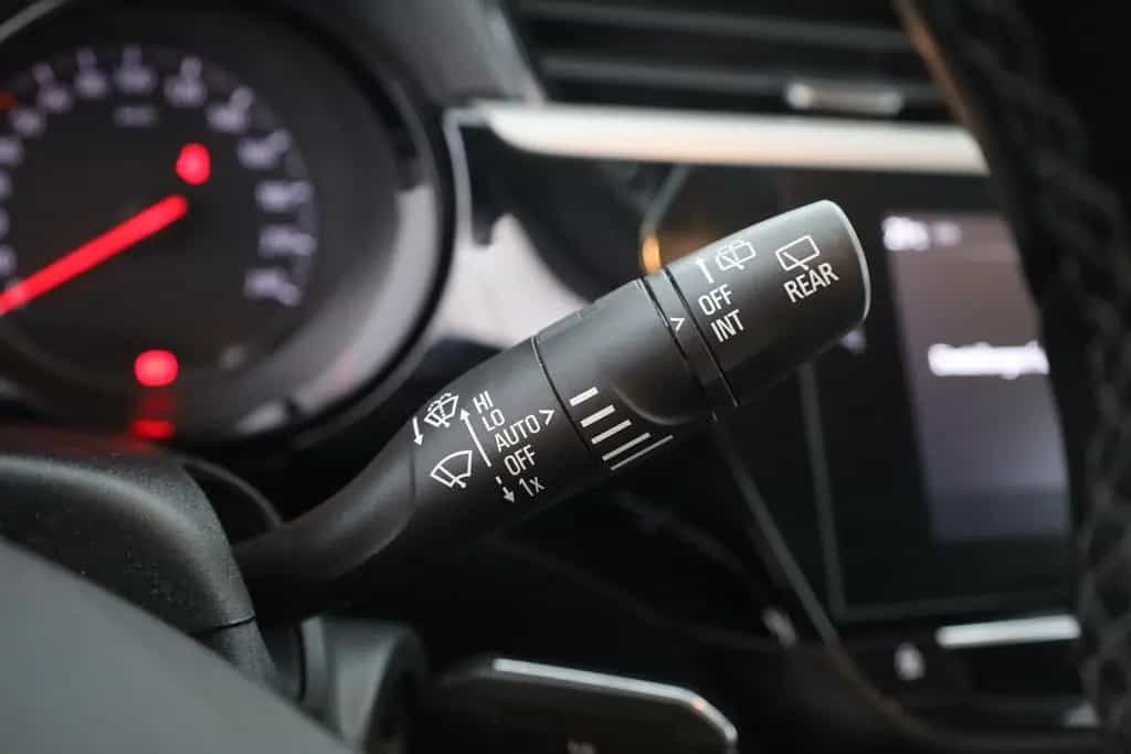 Opel Corsa F 1.2 Turbo LED IntelliLink Sitzheizung 10/2020-photo-18